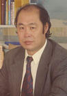 Li Hong-cheng: นักวิชาการจีน Yi นักวิชาการที่มีชื่อเสียง